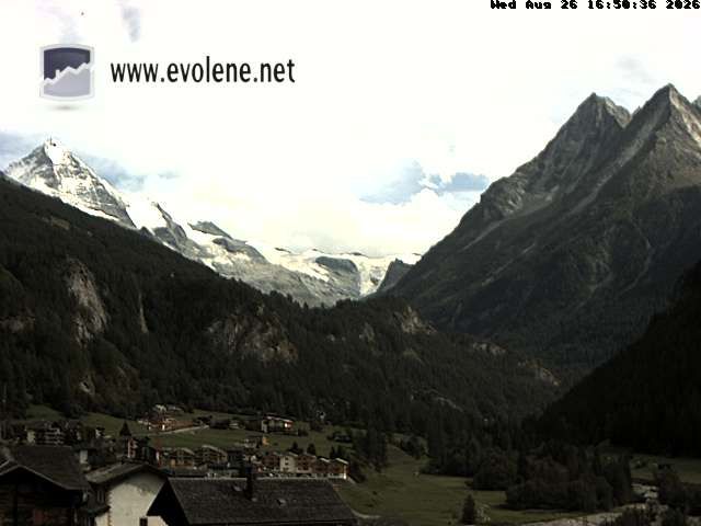 Evolène › Südosten: Grande Dent de Veisivi - Dent Blanche