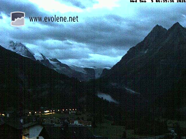 Evolène › Südosten: Grande Dent de Veisivi - Dent Blanche