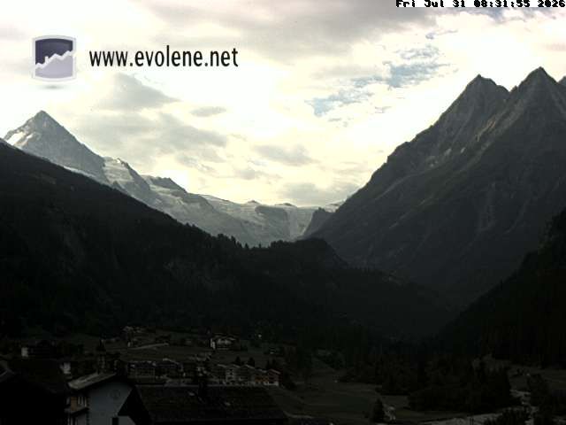 Evolène › Südosten: Grande Dent de Veisivi - Dent Blanche