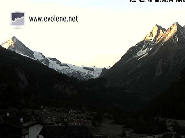 Evolène › Südosten: Grande Dent de Veisivi - Dent Blanche