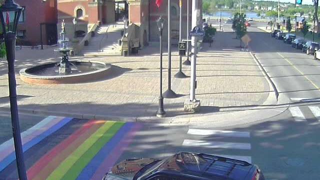 Traffic Cam Fredericton: City of Fredericton City Hall