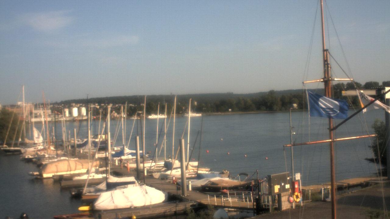 Walluf harbor Webcam