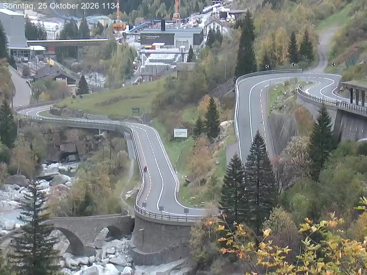 Göschenen › Nordosten: Schöllenenmätteli-Brücke - Gotthard Railway-Tunnel Entrance Göschenen