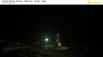 immagine della webcam nei dintorni di Reggio Aeroporto dello Stretto: webcam Santa Teresa di Riva