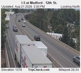 Traffic Cam Medford: I-5 at - 12th St