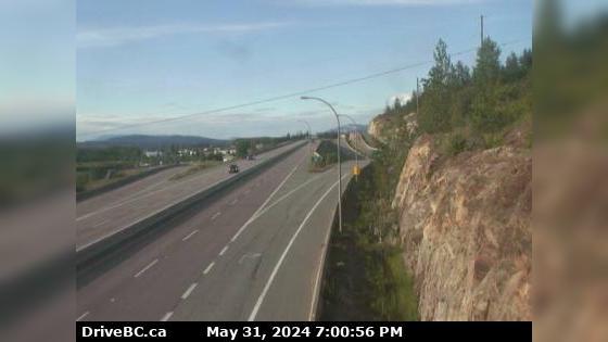 Traffic Cam Armstrong › North: Hwy 97A at Larkin Cross Rd, about 14km north of Vernon, looking north