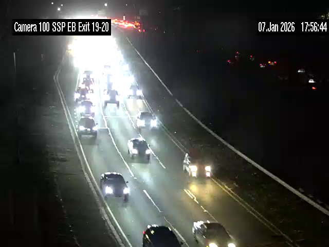 Traffic Cam East Williston › West: SSP East of Exit 19 - North Village Ave