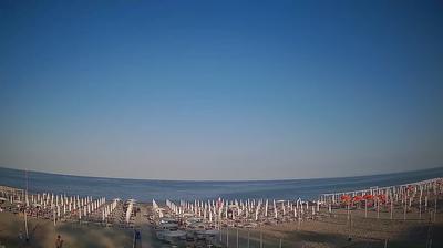 immagine della webcam nei dintorni di Comacchio: webcam Bagni Lido di Volano