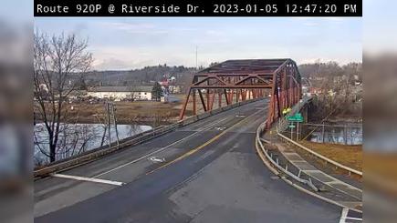Traffic Cam Fultonville › South: Route 920P at Riverside Drive