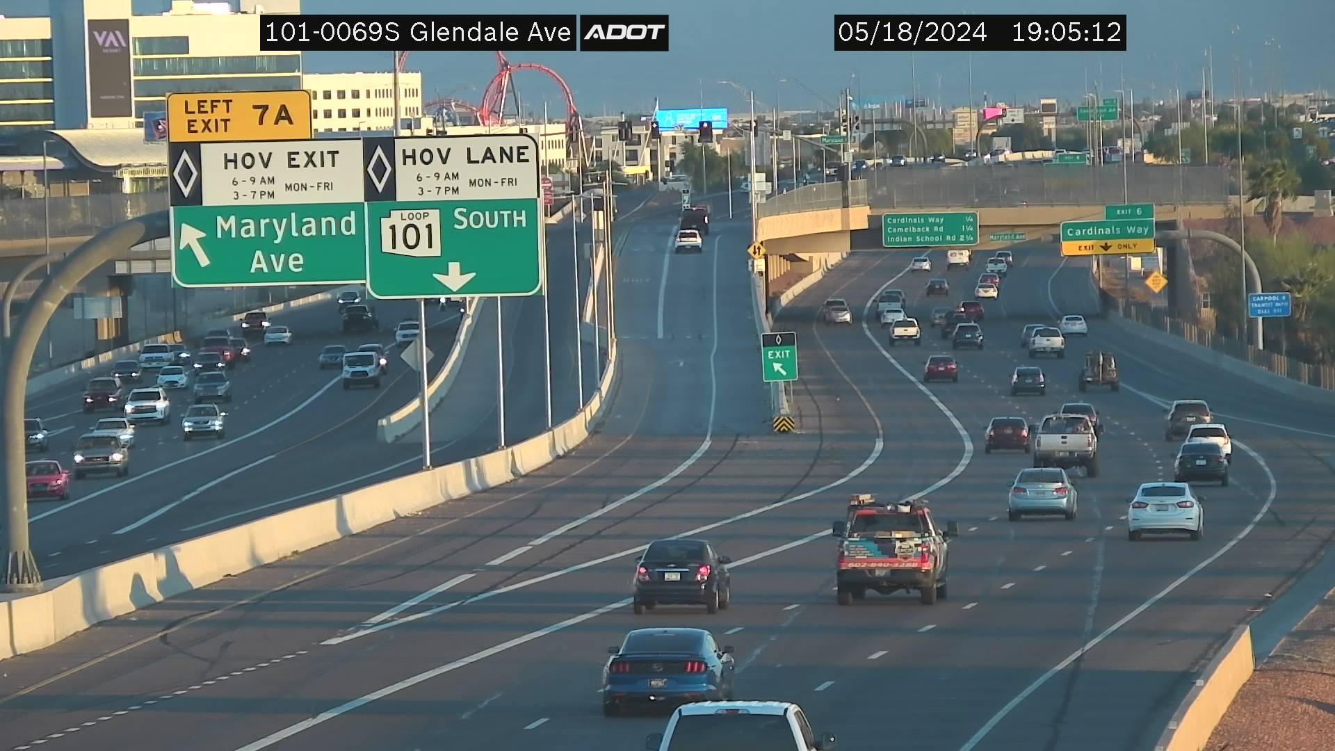 Traffic Cam Youngtown › South: L-101 SB 6.91 @Glendale