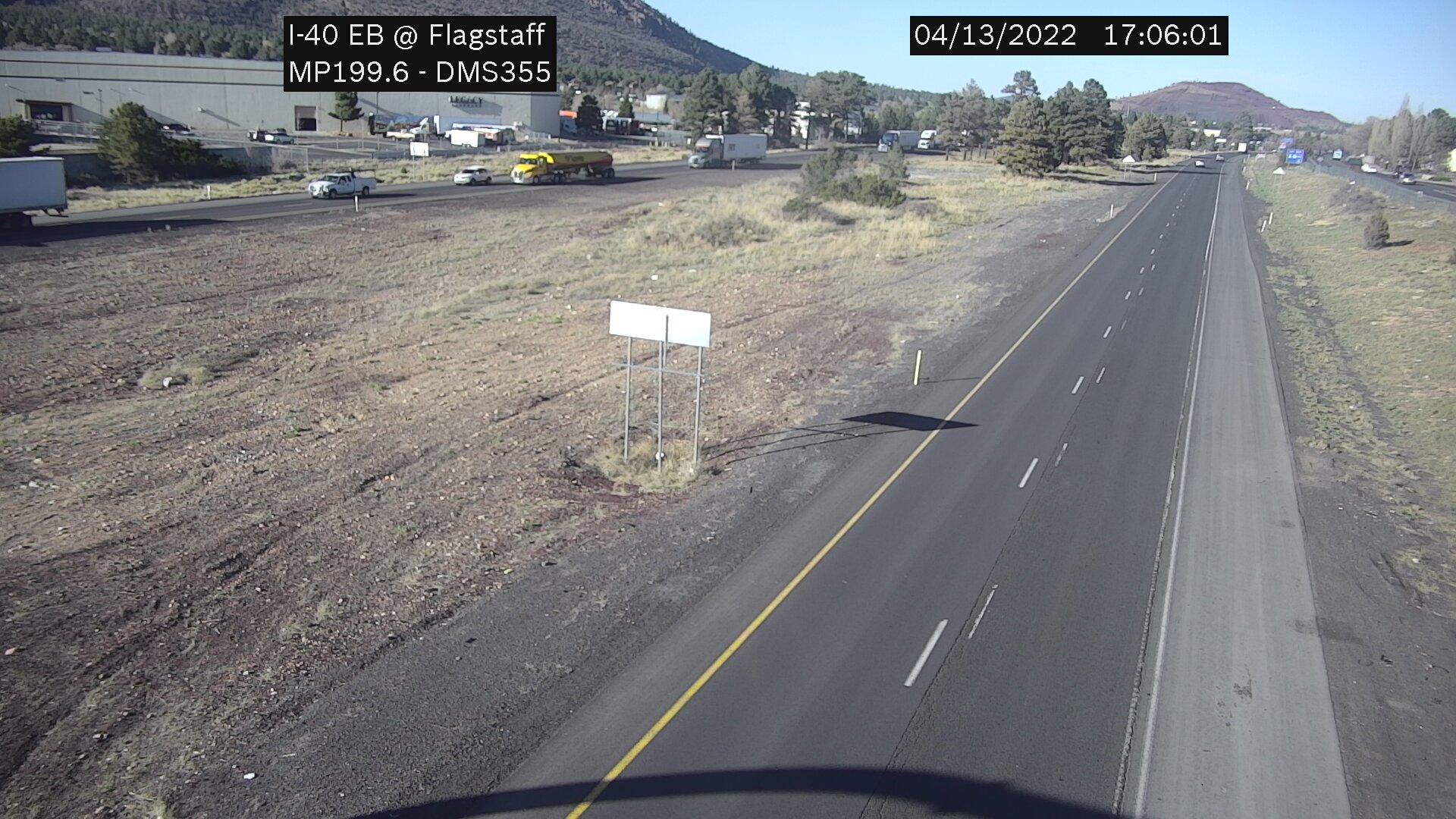 Traffic Cam Elk Run › East: I-40 EB 199.60 @Flagstaff - DMS355