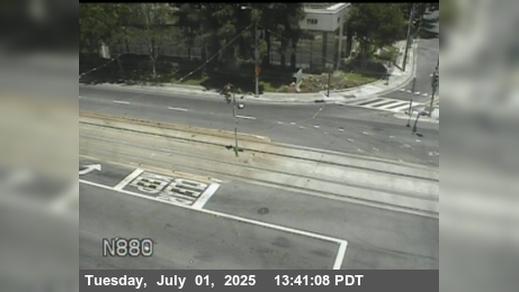 Traffic Cam Irvington District › North: TVB77 -- I-880 : North First Street