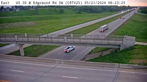 Traffic Cam Cedar Rapids: CR - US 30 @ Edgewood Rd SW (25)