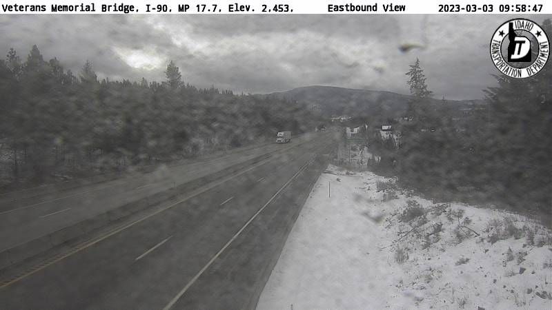 Traffic Cam Bonanza Ranch › East: I-90: Veterans Memorial Bridge: East