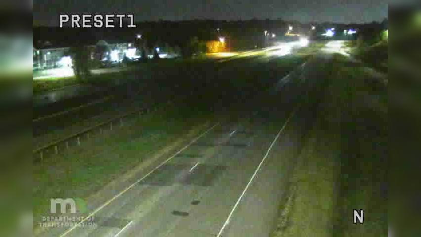 Traffic Cam Lakeville: I-35: I-35 NB @ Co Rd 60 (185th St)