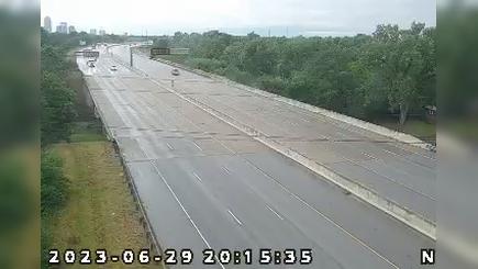 Traffic Cam Garfield Park: I-65: 1-065-108-4-1 S OF SOUTHERN AVE