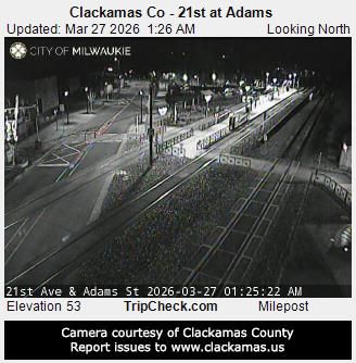 Traffic Cam Milwaukie: Clackamas Co - 21st at Adams