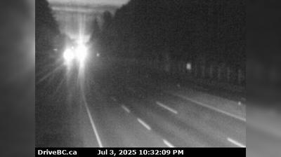 Nanaimo Airport Traffic: Northbound View