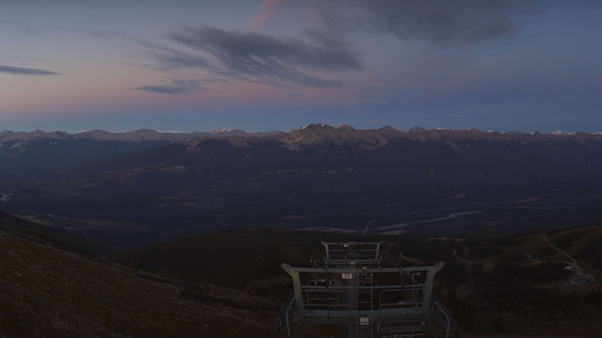 Traffic Cam Jasper: Marmot Basin