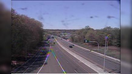 Traffic Cam Milford: CAM - CT 15 NB Exit - Parkway