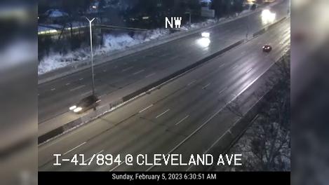 Traffic Cam Wauwatosa: I-41/894/US 45 at Cleveland Ave