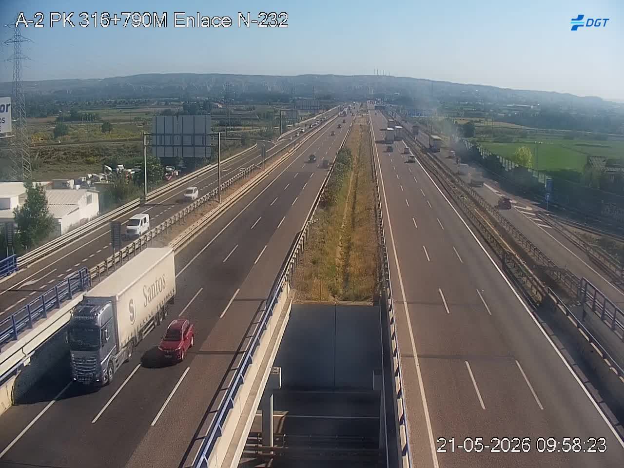 Traffic Cam Zaragoza: Z-40 - A-68 - Autovía del Ebro - A-2 - Autovía del Nordeste