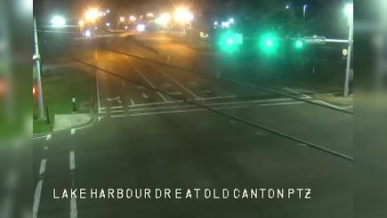 Traffic Cam Ridgeland: Lake Harbour Dr at Old Canton