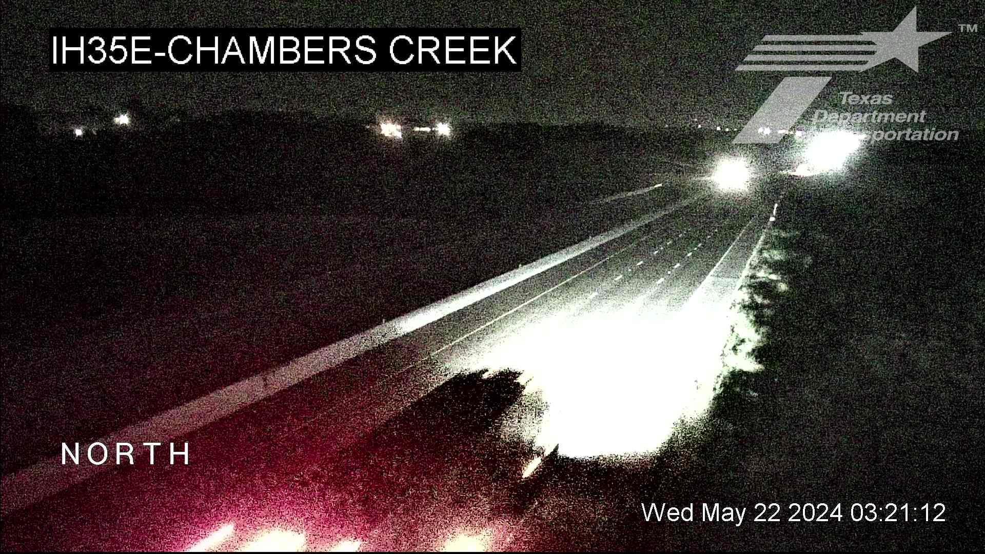 Traffic Cam Italy › North: I-35E @ Chambers Creek