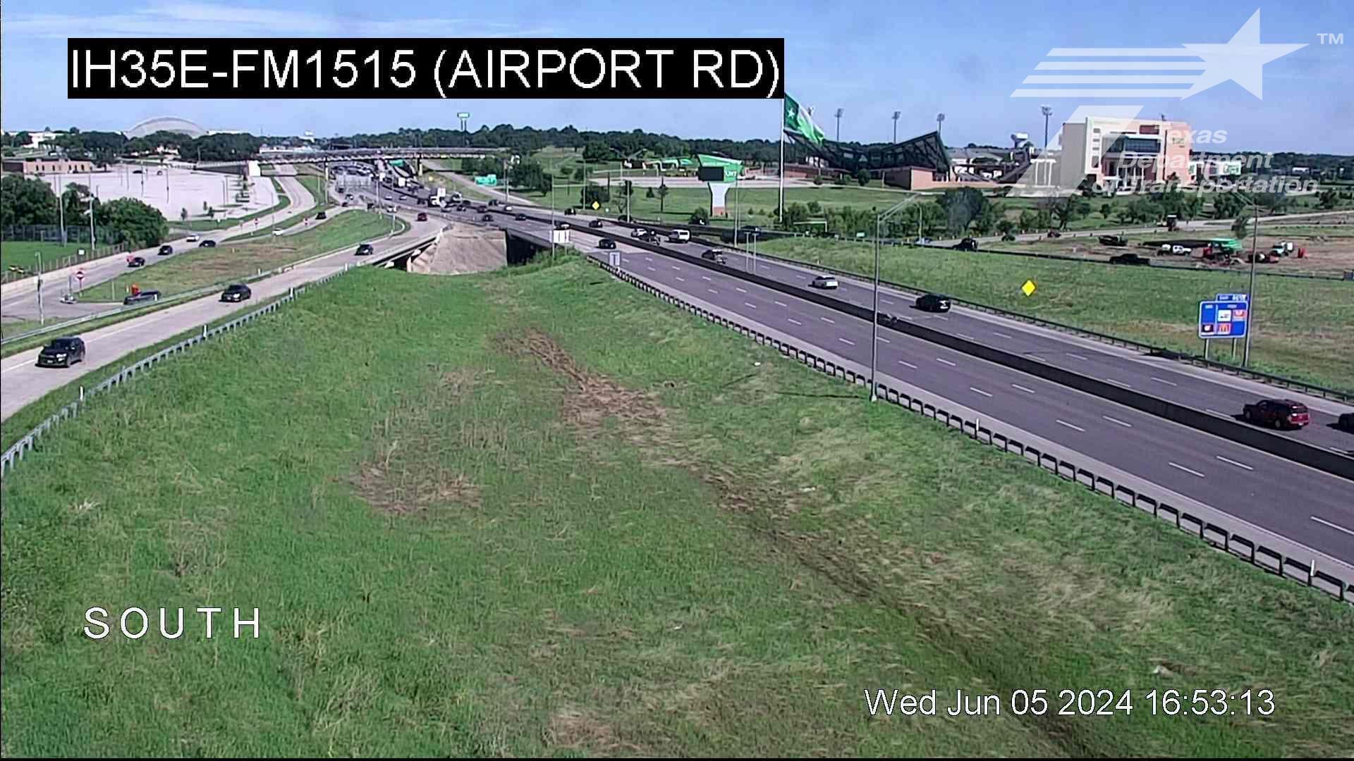 Traffic Cam Denton › North: I-35E @ FM1515 (Airport Rd)