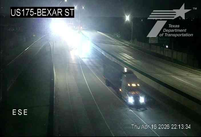 Traffic Cam Bonton › East: US 175 @ Bexar St