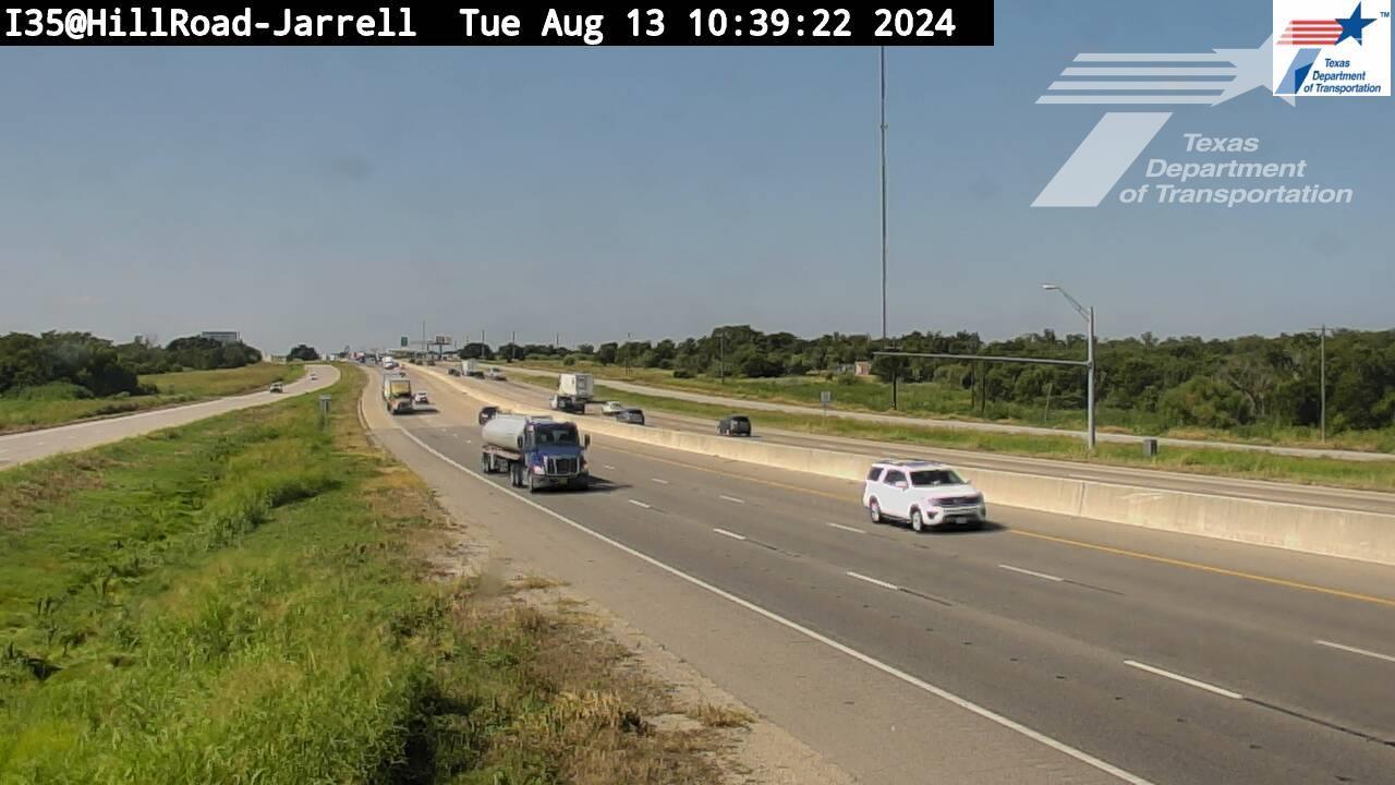 Traffic Cam Prairie Dell › North: I35@HillRoad-Jarrell