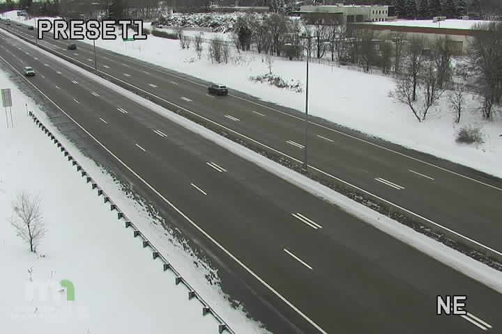 Traffic Cam Vadnais Heights: I-35E: I-35E SB S of Co Rd