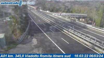 immagine della webcam nei dintorni di Castiglion Fiorentino: webcam Bucine