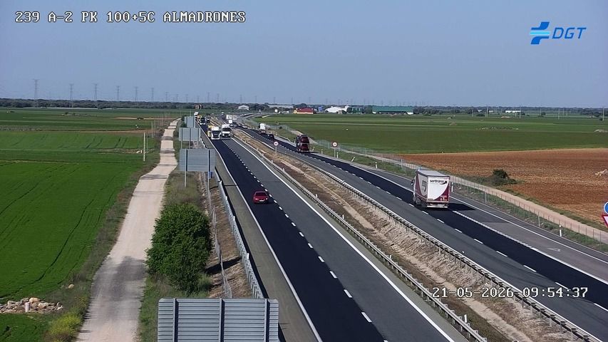 Traffic Cam Almadrones › North-East