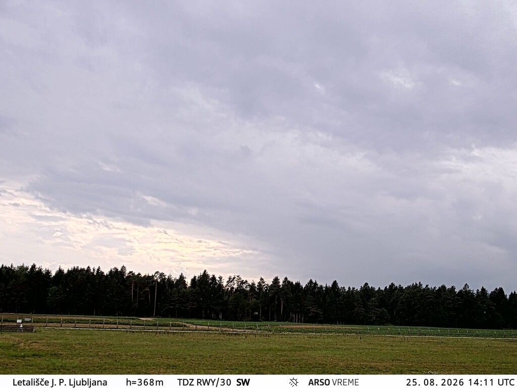 Traffic Cam Cerklje na Gorenjskem › South-West