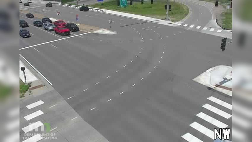Traffic Cam Plymouth: MN 55: I-494 @ T.H.55 (SIG 1735844)