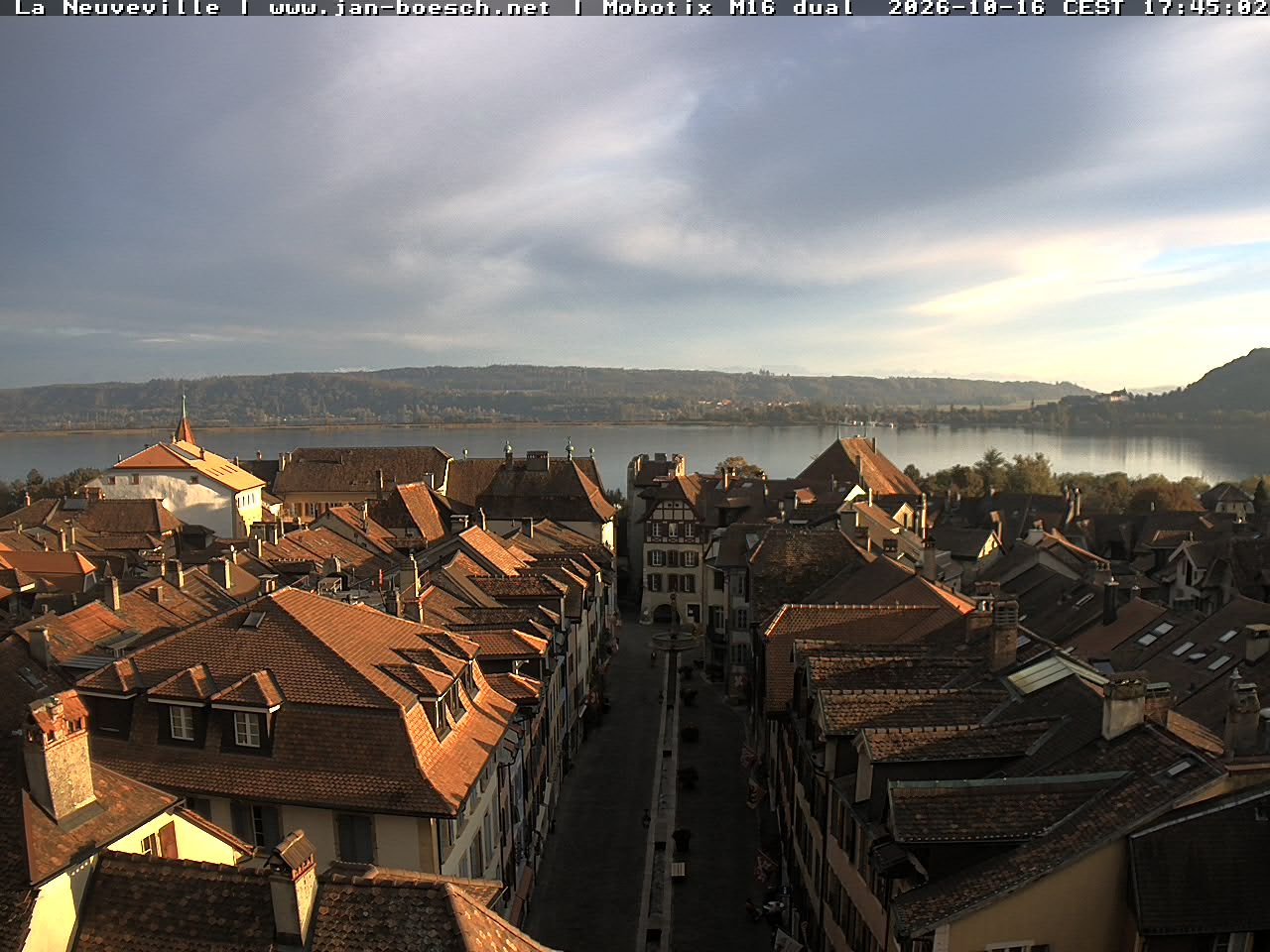 Neuenstadt: Lake Biel