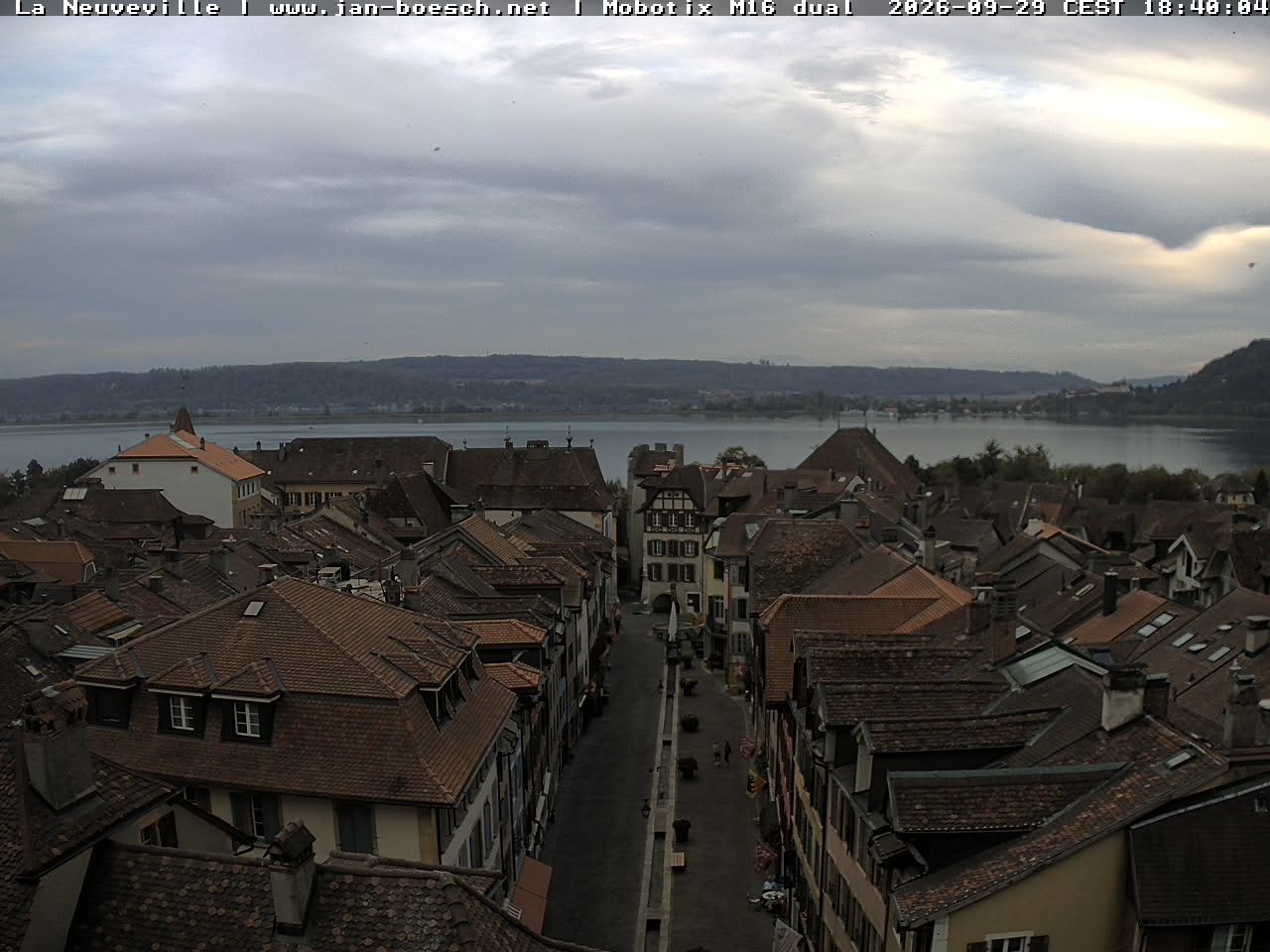 Neuenstadt: Lake Biel