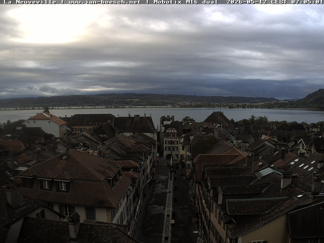 Neuenstadt: Lake Biel