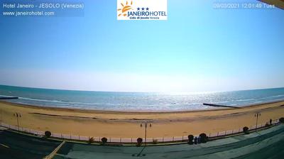 Vista de cámara web de luz diurna desde Lido di Jesolo › South West: Hotel Janeiro