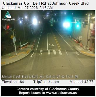 Traffic Cam Rivergrove: Clackamas Co - Bell Rd at Johnson Creek Blvd