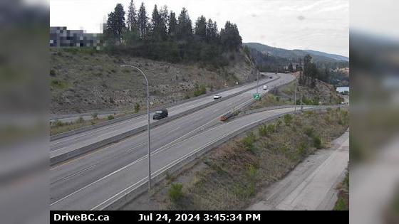 Traffic Cam Lake Country › North: Hwy 97, in - by Wood Lake, looking north