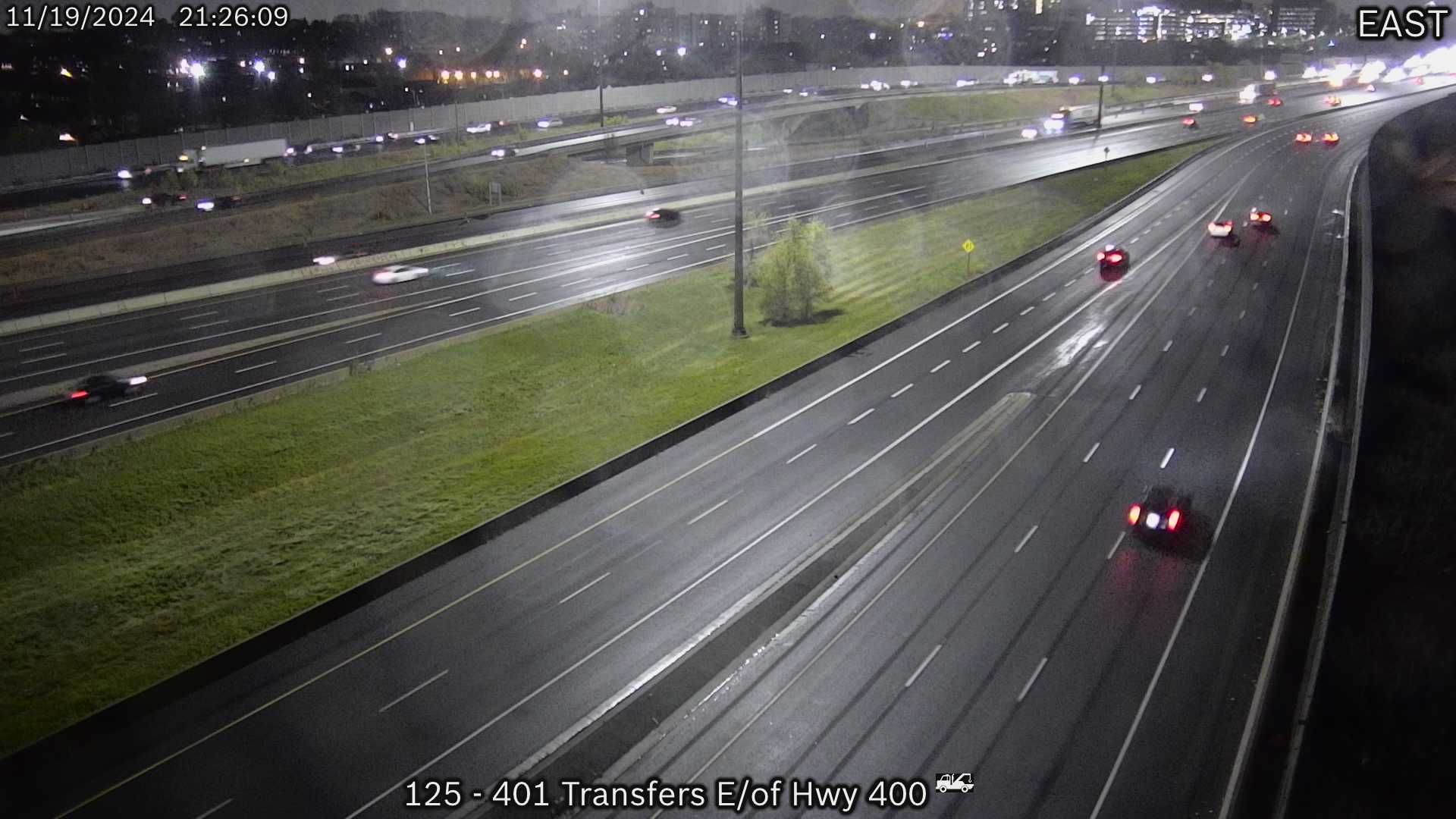 Traffic Cam North York: Highway 401 at basket weave near Jane Street