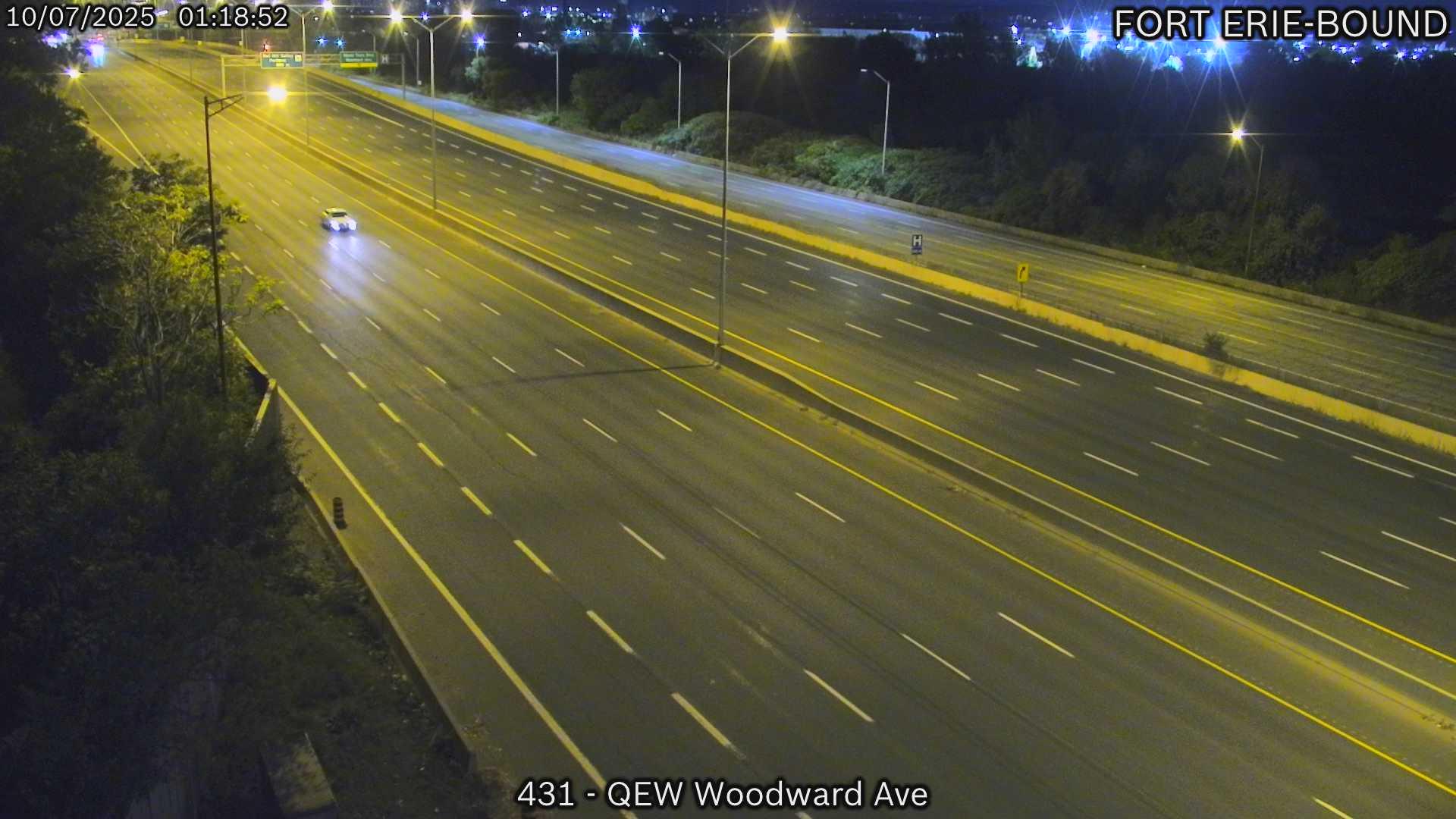 Traffic Cam Hamilton: QEW near Woodward Avenue