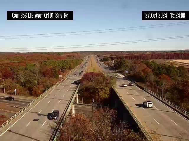 Traffic Cam Siegfield Park: LIE West of CR101 Sills Rd