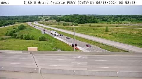 Traffic Cam West Des Moines: DM - I-80 @ Grand Prairie Pkwy (48)