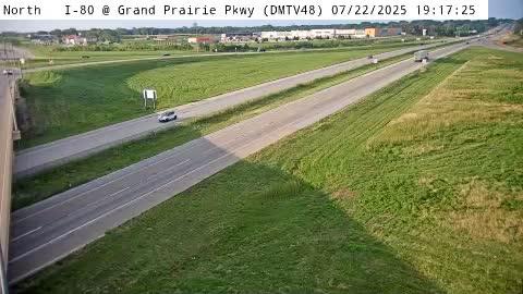 Traffic Cam West Des Moines: DM - I-80 @ Grand Prairie Pkwy (48)