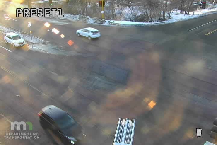 Traffic Cam Eagan: T.H.13 EB @ Blackhawk Rd