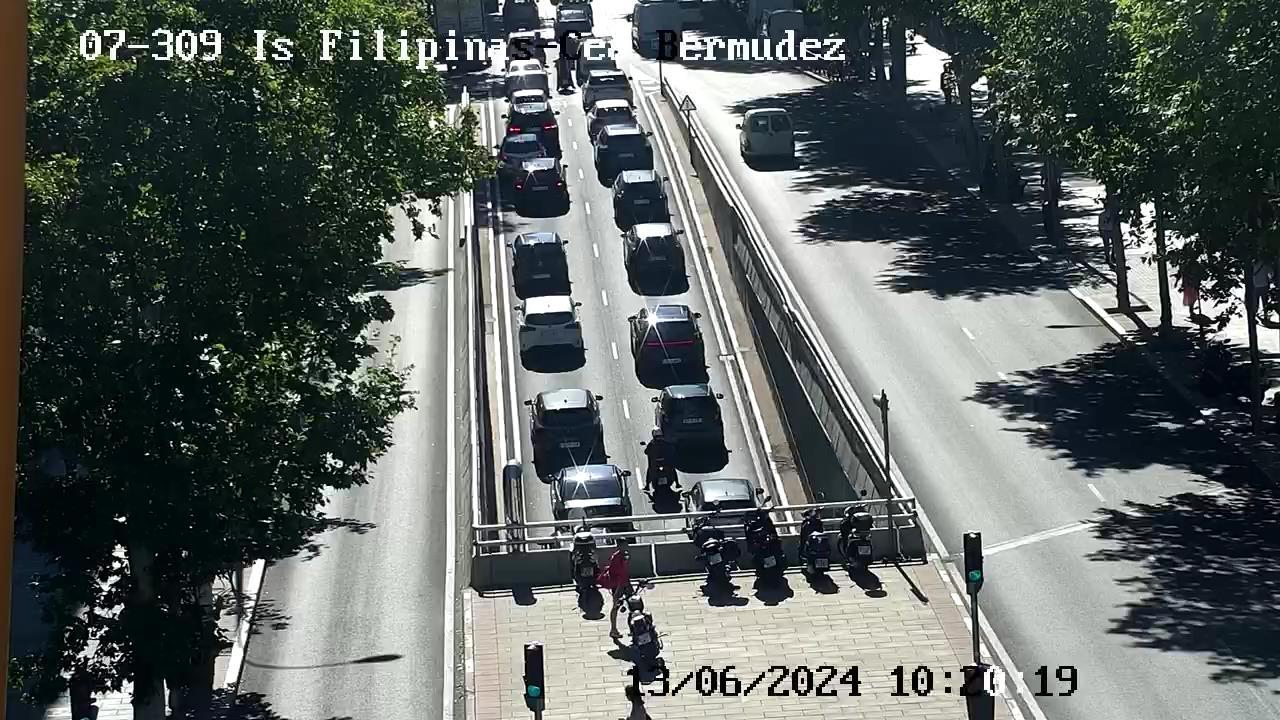 Traffic Cam Vallehermoso: AV FILIPINAS - CEA BERMUDEZ