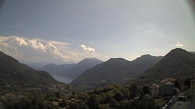 immagine della webcam nei dintorni di Brunate: webcam Casasco d'Intelvi